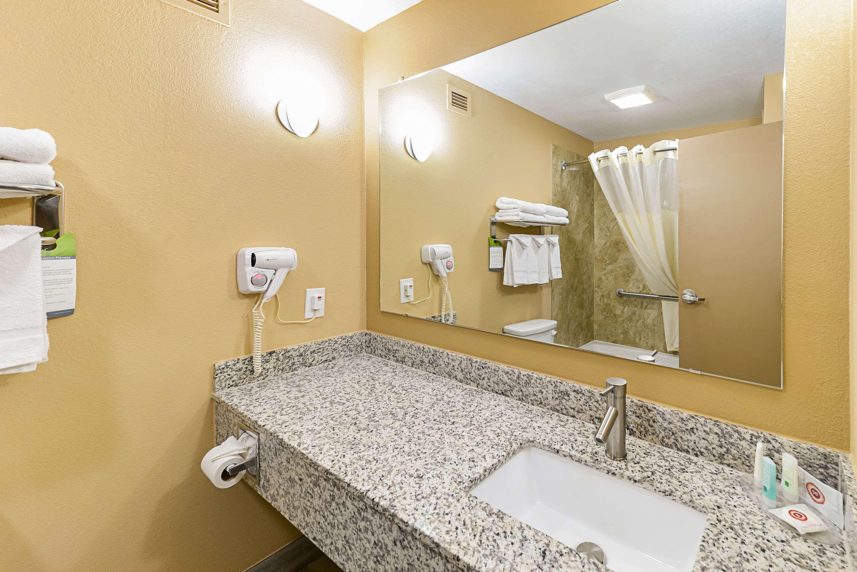 Quality Inn & Suites Lubbock Eksteriør bilde